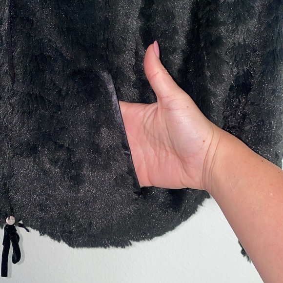 Democracy Cozy Faux Fur Hooded Jacket - Picture 5 of 6